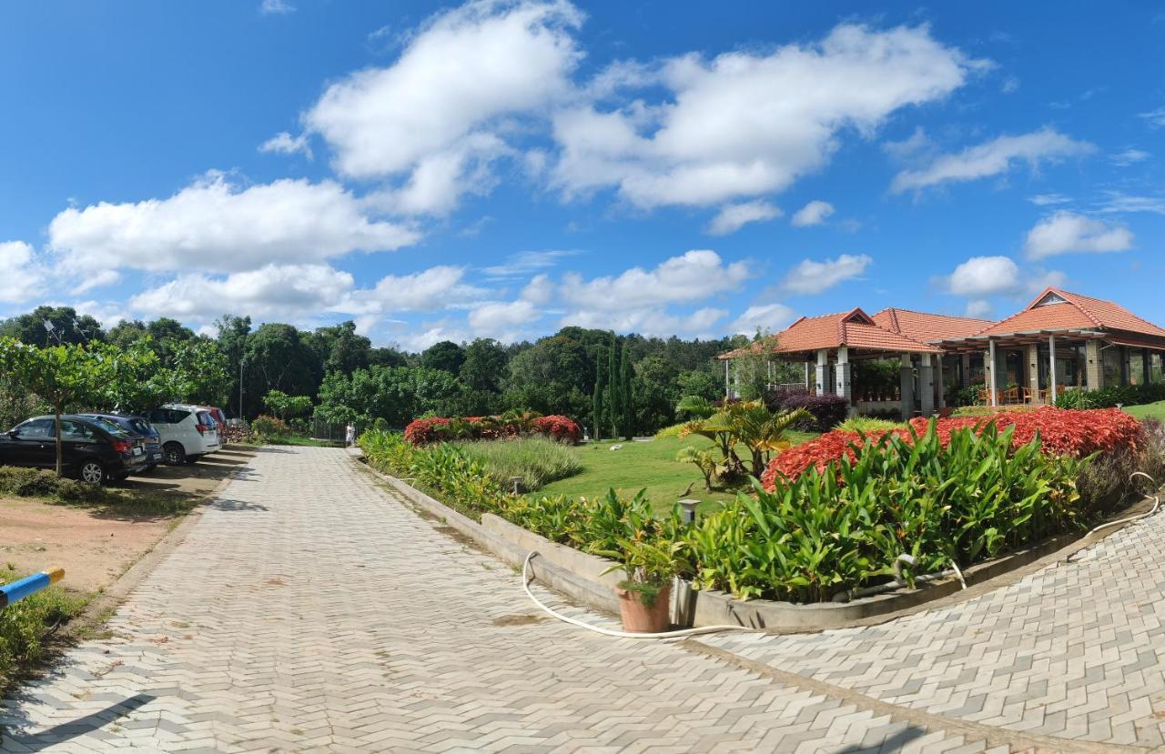 Biranji Aqua Retreat Hotel Chikmagalur Exterior photo