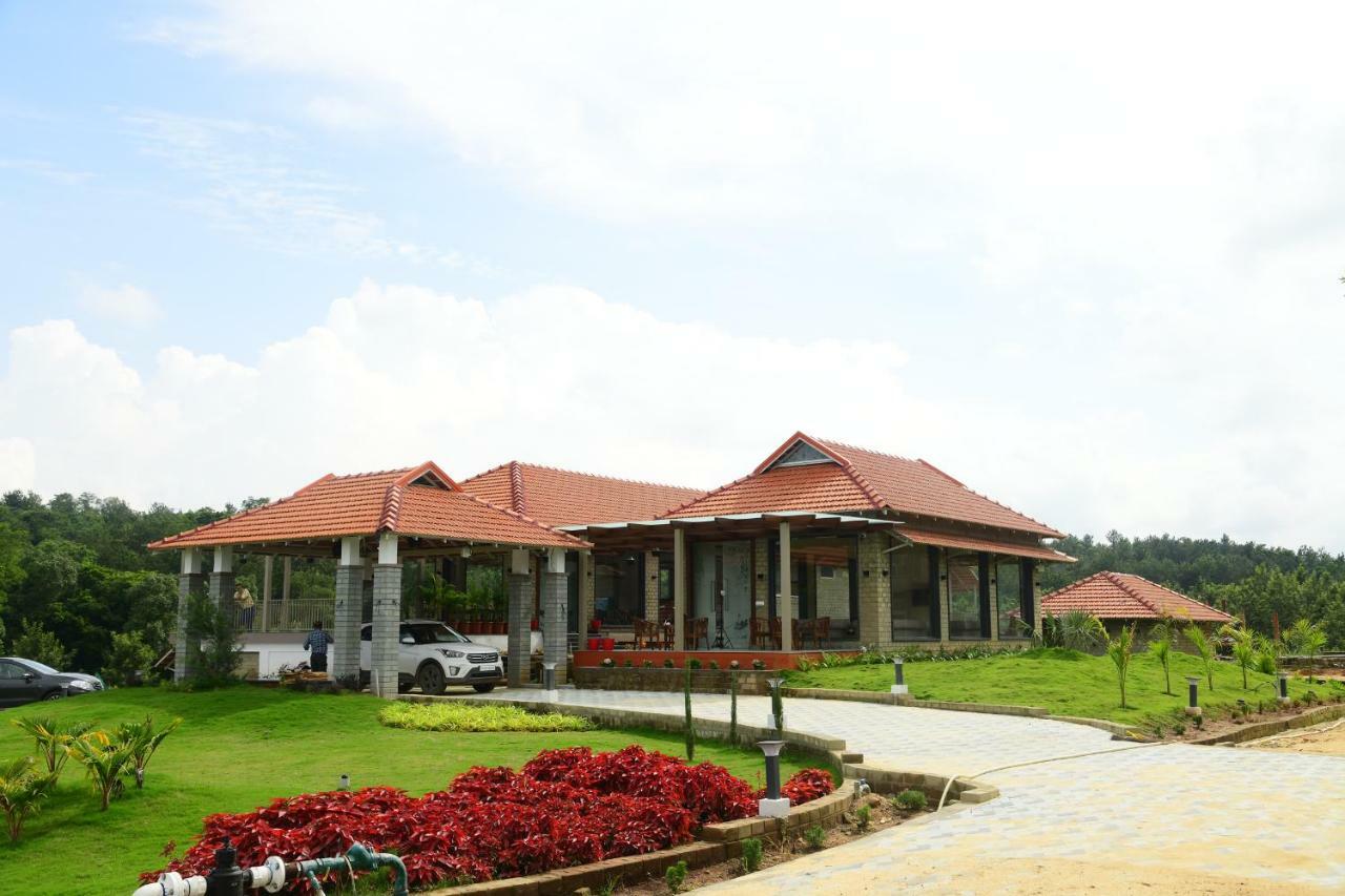 Biranji Aqua Retreat Hotel Chikmagalur Exterior photo